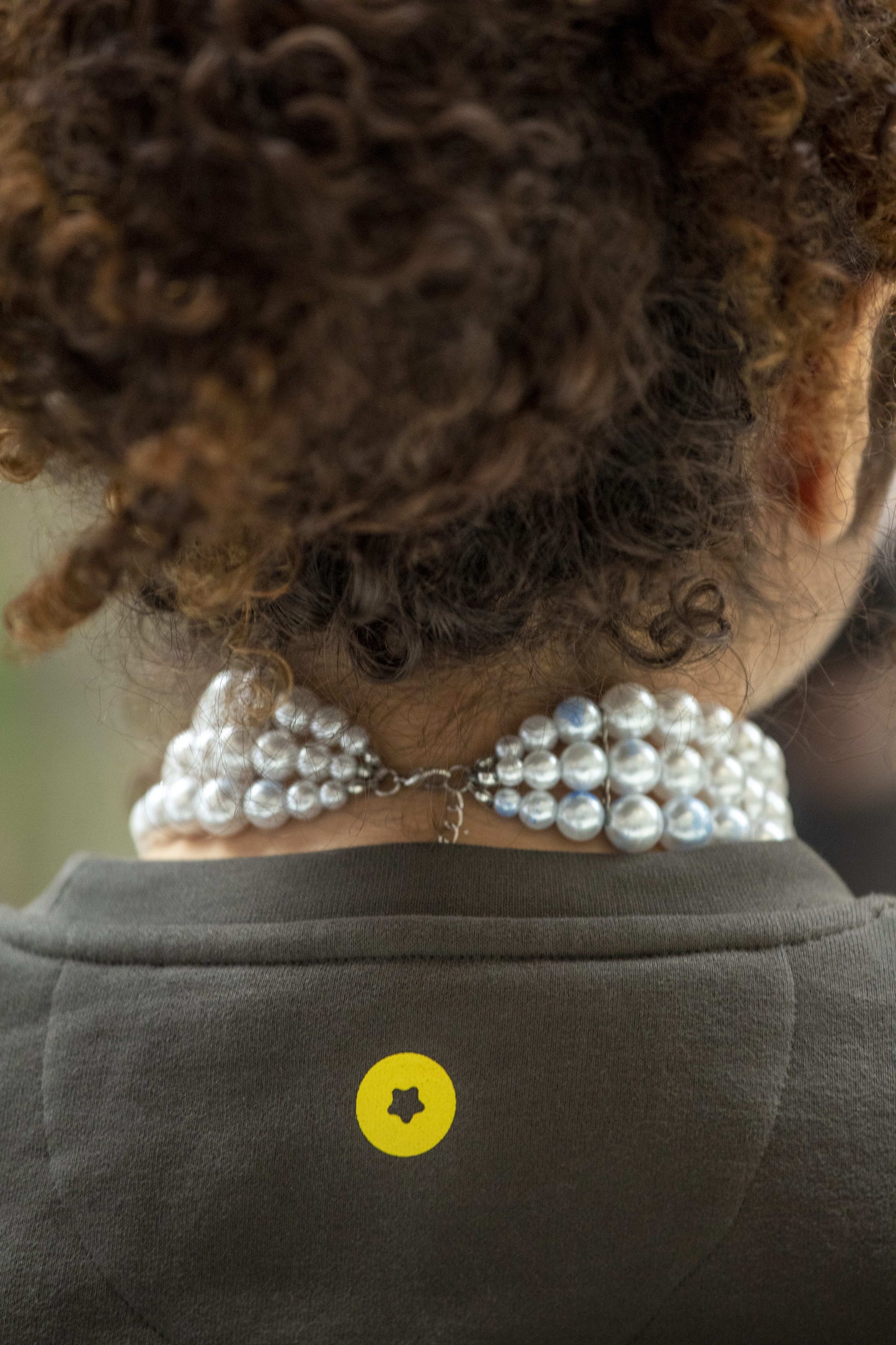 from zero to one (charcoal grey)